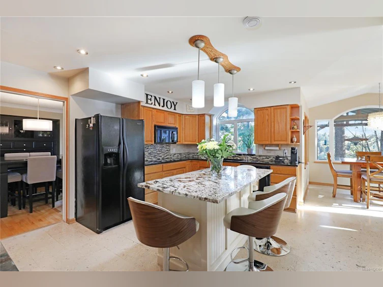 2371 Steelhead Road, Campbell River, BC, V9W 4P4 - 9