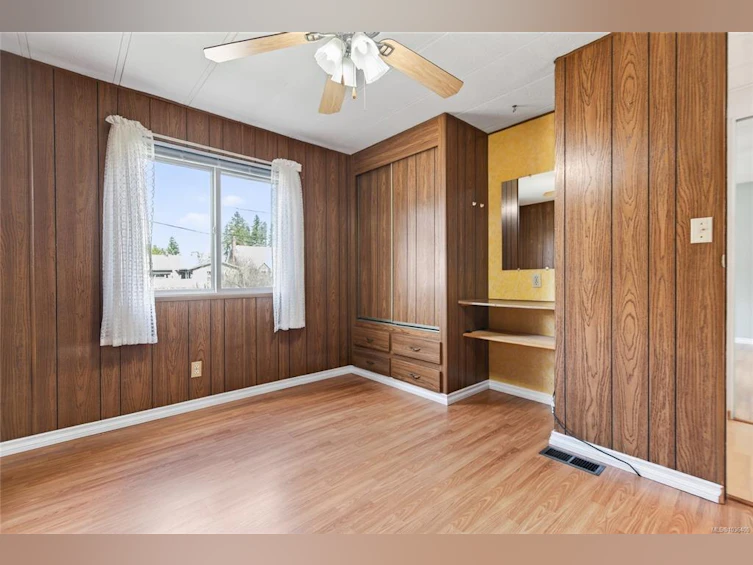 2619 Ulverston Avenue, Cumberland, BC, V0R 1S0 - 15