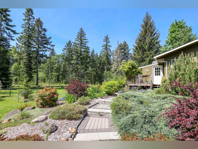 5427 Wildwood Road, Courtenay, BC, V9J 1P5 - 5