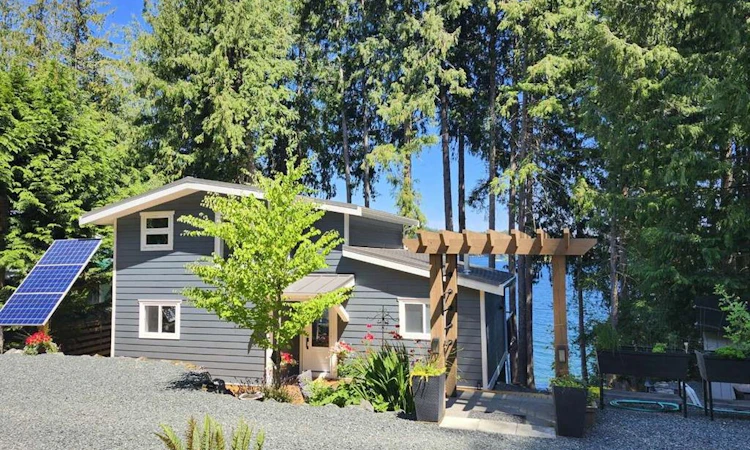 2274 South Lake Road