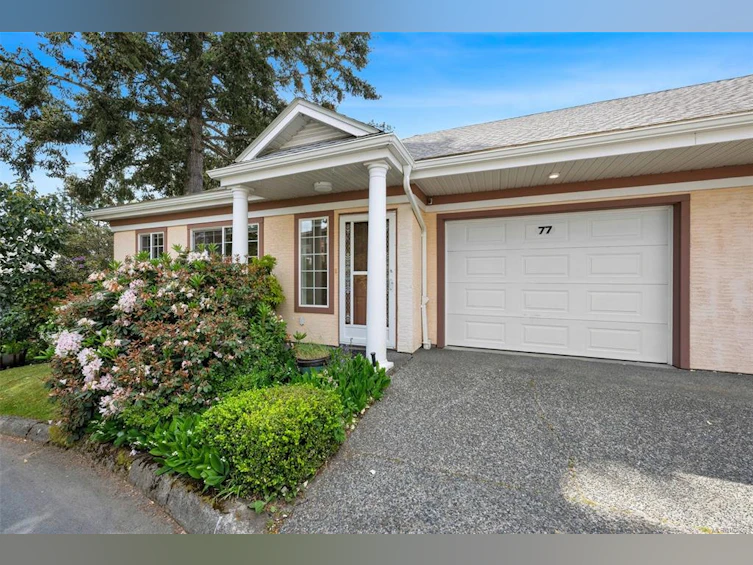 77-14 Erskine Lane, View Royal, BC, V8Z 7J7