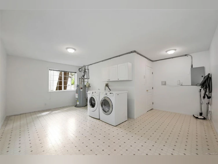 77-14 Erskine Lane, View Royal, BC, V8Z 7J7 - 35