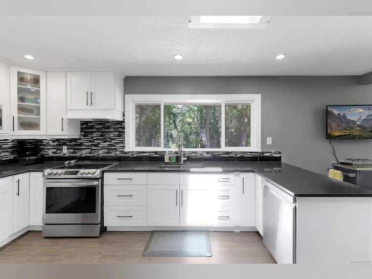 261 Frankies Place, Nanaimo, BC, V9R 6V4 - 12