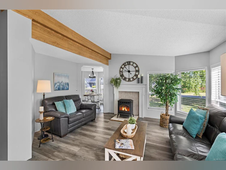 661 N Barclay Crescent, French Creek, BC, V9P 1X8 - 11
