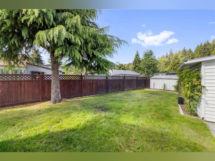 661 N Barclay Crescent, French Creek, BC, V9P 1X8 - 29