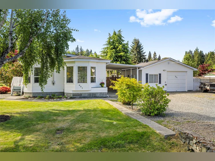 661 N Barclay Crescent, French Creek, BC, V9P 1X8