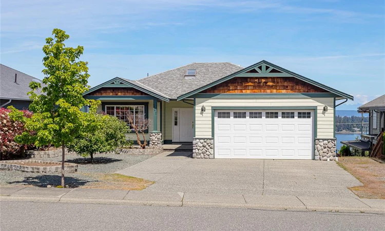 521 Douglas Place