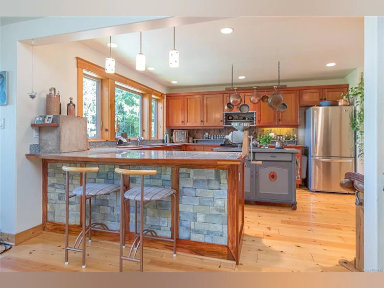 1860 Ashling Road, Qualicum Beach, BC, V9K 2V1 - 25