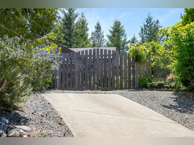 1860 Ashling Road, Qualicum Beach, BC, V9K 2V1 - 69