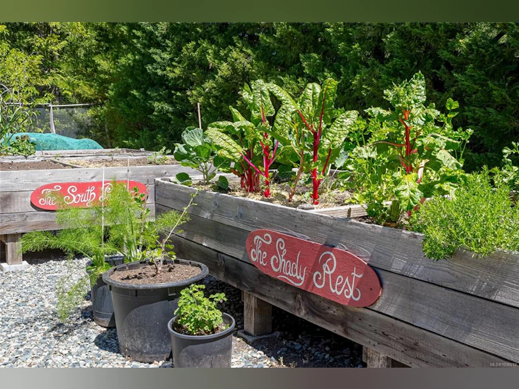1860 Ashling Road, Qualicum Beach, BC, V9K 2V1 - 72