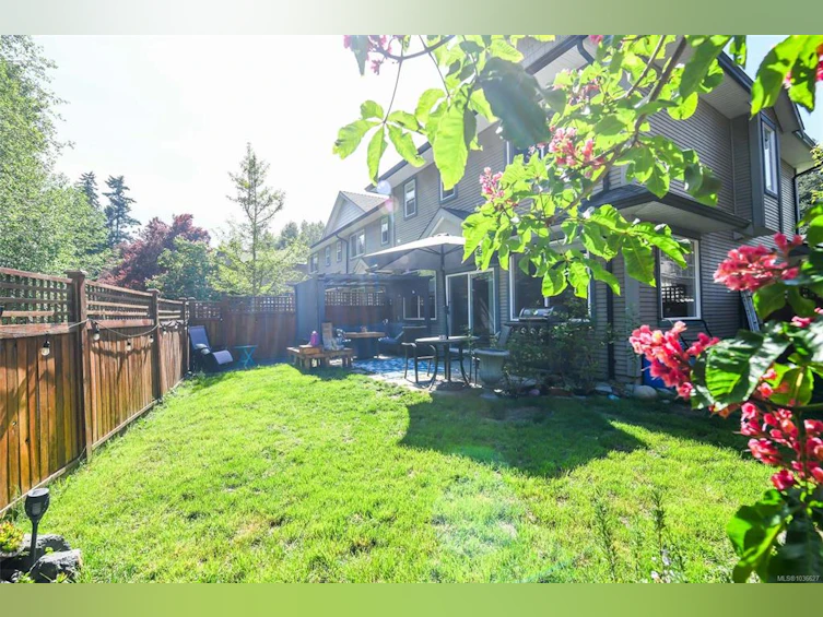 42-2112 Cumberland Road, Courtenay, BC, V9N 2E9 - 2