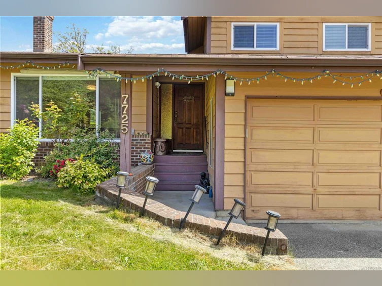7725 Azurene Place, Central Saanich, BC, V8M 1T1 - 3