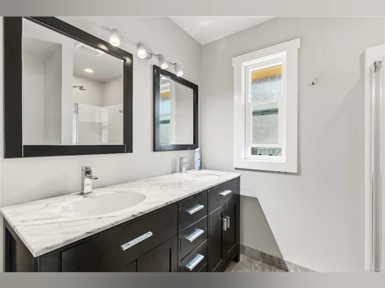 7725 Azurene Place, Central Saanich, BC, V8M 1T1 - 28