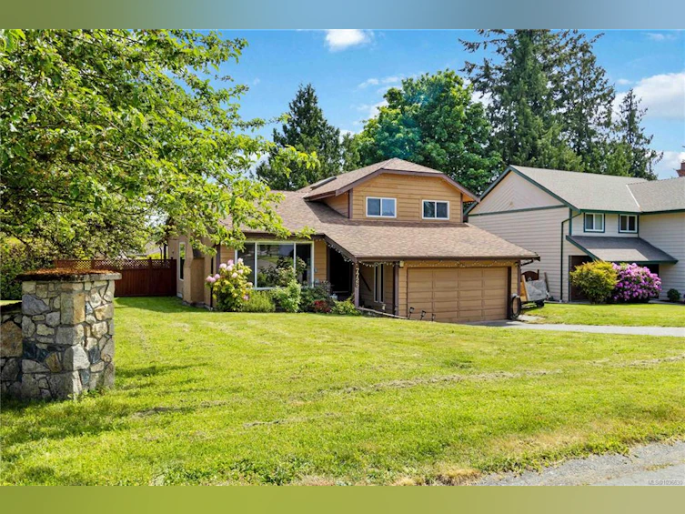 7725 Azurene Place, Central Saanich, BC, V8M 1T1 - 2