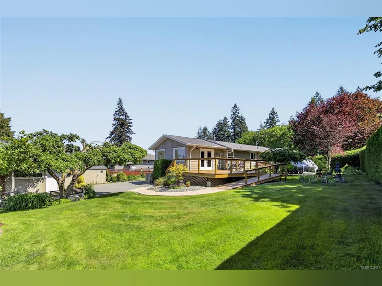 3475 Seacloud Road, Saltair, BC, V0R 1K2 - 32
