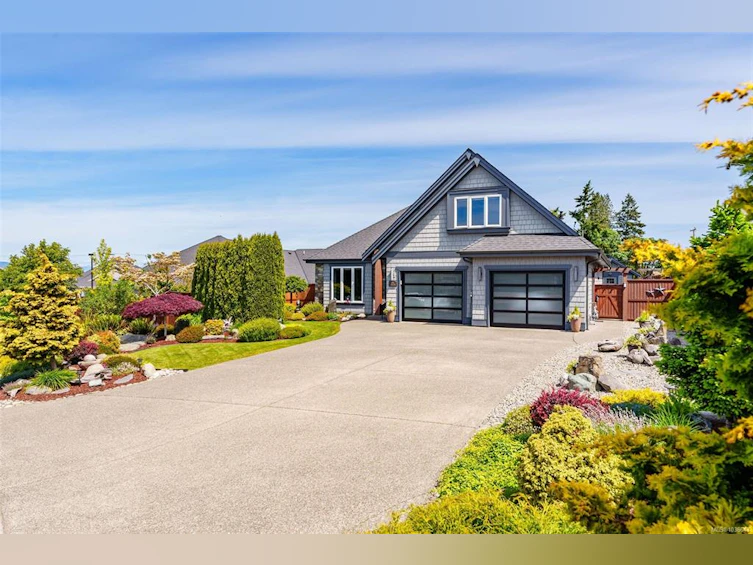 694 Lowry's Road, French Creek, BC, V9P 0C5 - 2