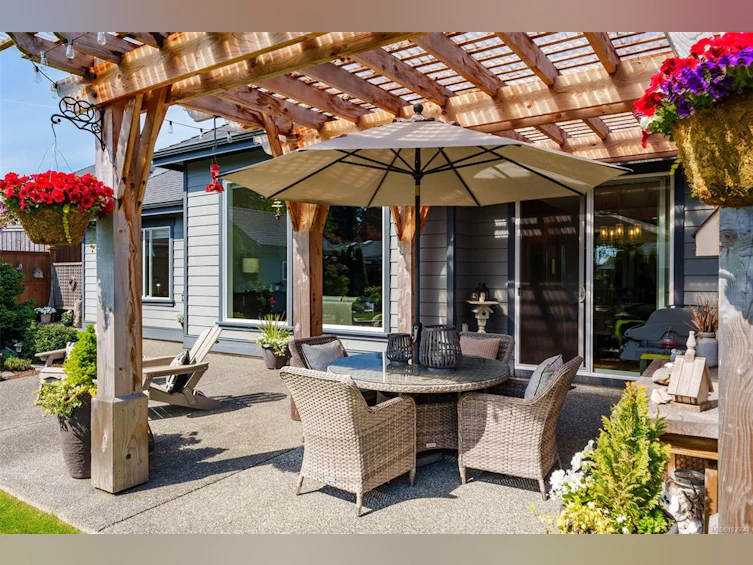 694 Lowry's Road, French Creek, BC, V9P 0C5 - 28