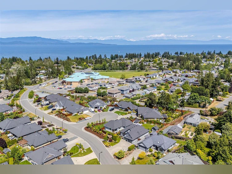 694 Lowry's Road, French Creek, BC, V9P 0C5 - 43