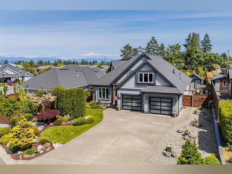 694 Lowry's Road, French Creek, BC, V9P 0C5