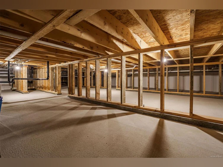 694 Lowry's Road, French Creek, BC, V9P 0C5 - 39