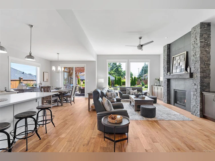 694 Lowry's Road, French Creek, BC, V9P 0C5 - 34