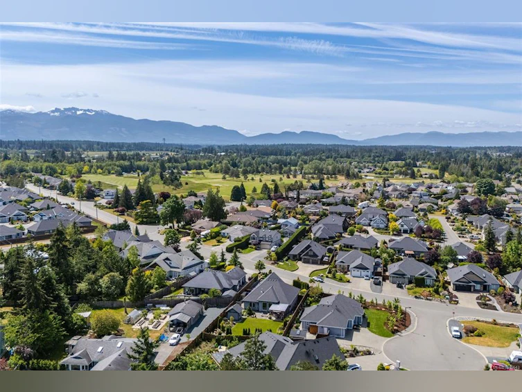 694 Lowry's Road, French Creek, BC, V9P 0C5 - 44