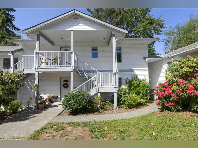 204-220 Back Road, Courtenay, BC, V9N 3W6