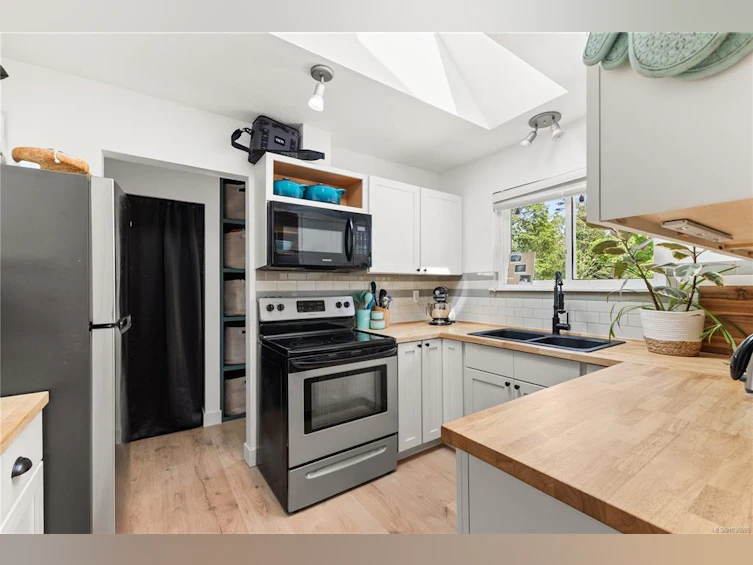 3988 Craig Road, Campbell River, BC, V9H 1G8 - 5