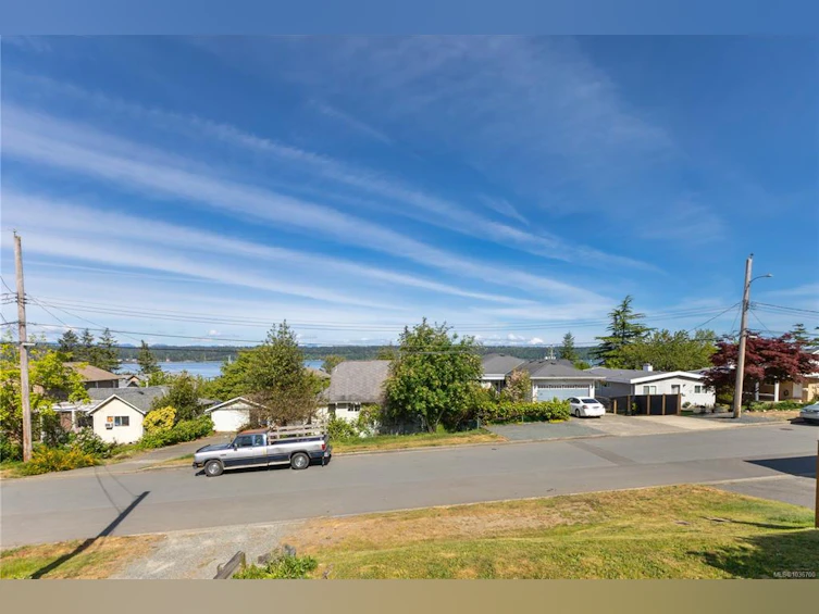 566 Thulin Street, Campbell River, BC, V9W 2L1 - 22