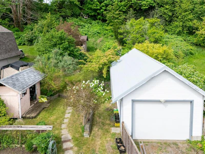 566 Thulin Street - 3