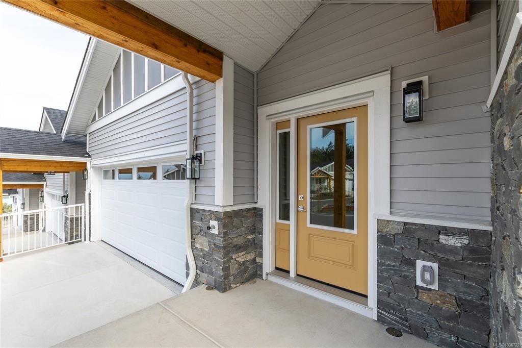 123-3257 Woodrush Drive - 3