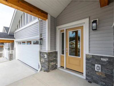 123-3257 Woodrush Drive - 3