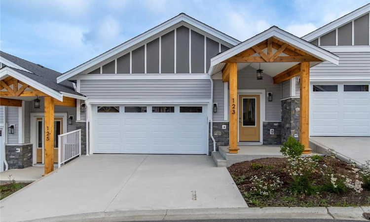 123-3257 Woodrush Drive