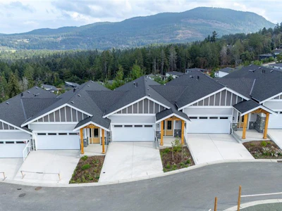 125-3257 Woodrush Drive - 3