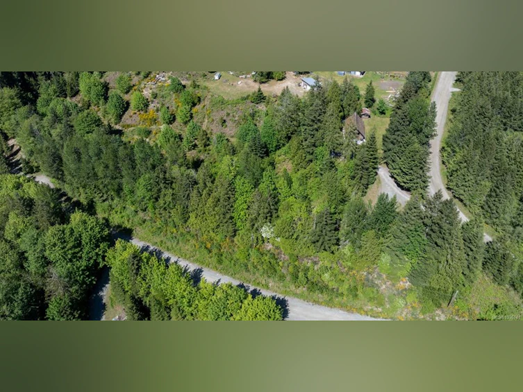5950 Heger Crescent, Lake Cowichan, BC, V0R 2G0 - 2