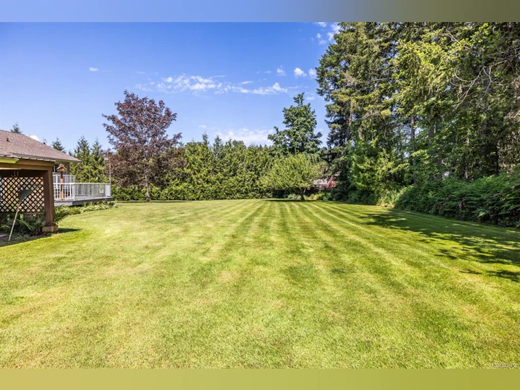6067 Lakes Road, Duncan, BC, V9L 4J3 - 43