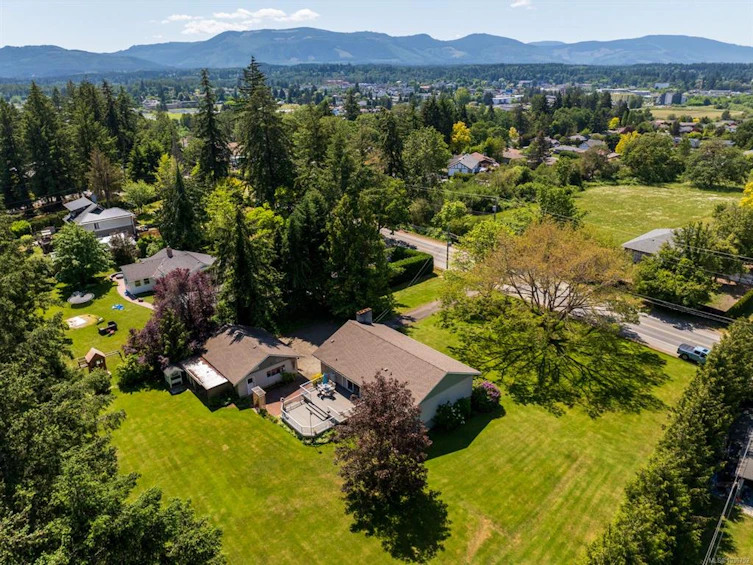 6067 Lakes Road, Duncan, BC, V9L 4J3 - 5