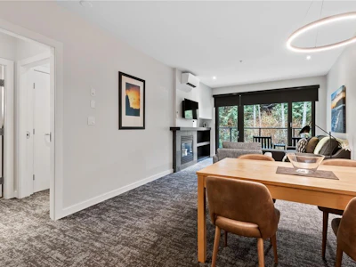 222-596 Marine Drive - 4