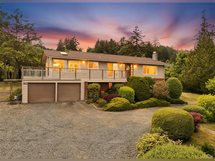 1421 Seaspray Boulevard, Nanaimo, BC, V9X 1P5