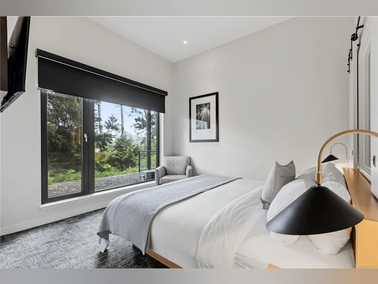 103-596 Marine Drive, Ucluelet, BC, V0R 3A0