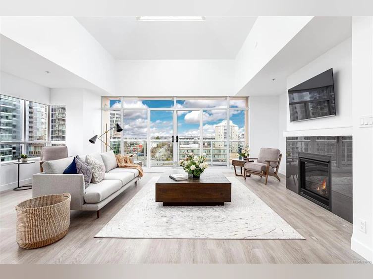 1102-1010 View Street, Victoria, BC, V8V 4Y3