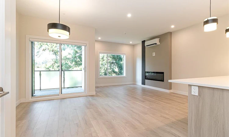 405-924 Jenkins Avenue
