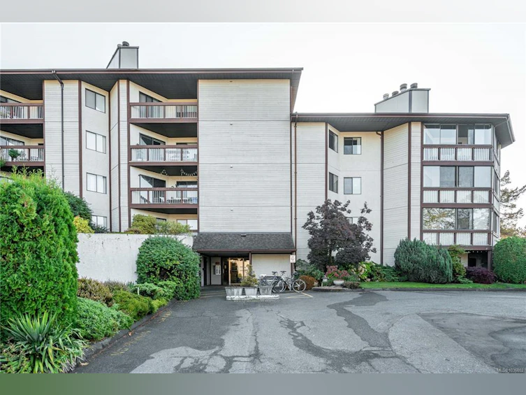 101-69 W Gorge Road, Saanich, BC, V9A 1L9 - 40
