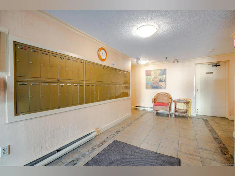 101-69 W Gorge Road, Saanich, BC, V9A 1L9 - 27