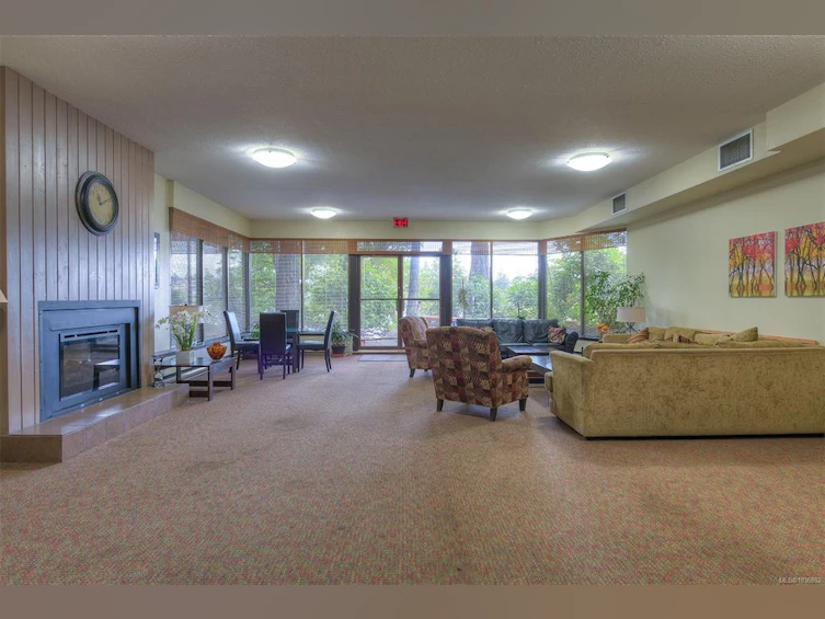 101-69 W Gorge Road, Saanich, BC, V9A 1L9 - 30