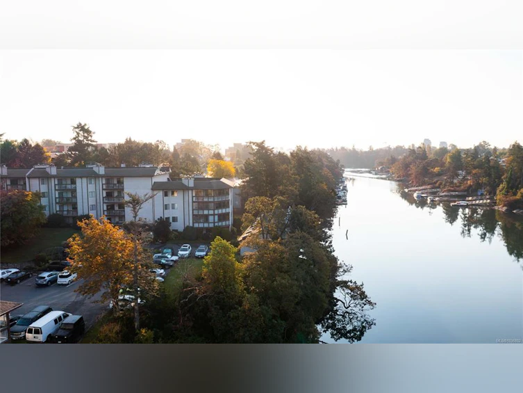 101-69 W Gorge Road, Saanich, BC, V9A 1L9 - 50