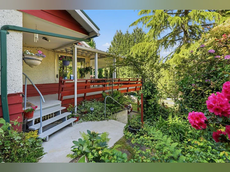 369 Baker Road, Ladysmith, BC, V9G 1X1 - 2