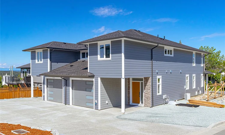 784 Russell Road