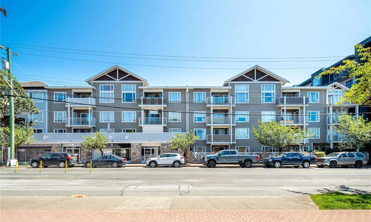 205-2823 Jacklin Road