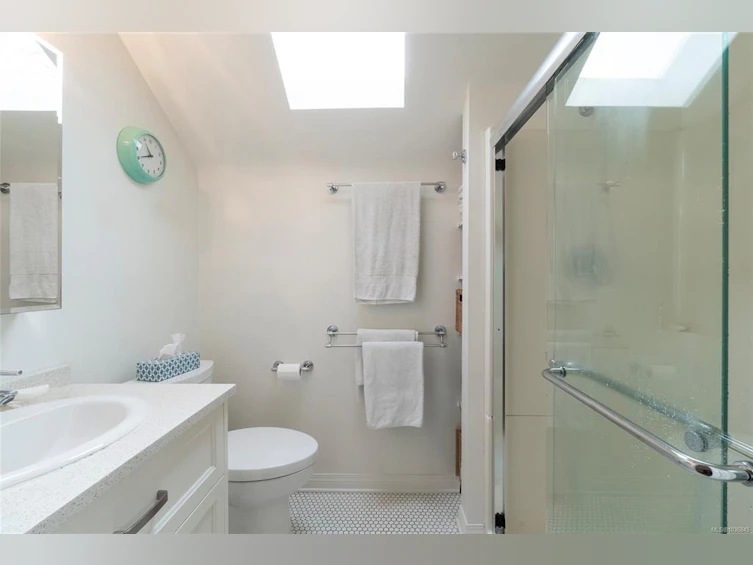 2663 Orchard Avenue, Oak Bay, BC, V8S 3B4 - 24